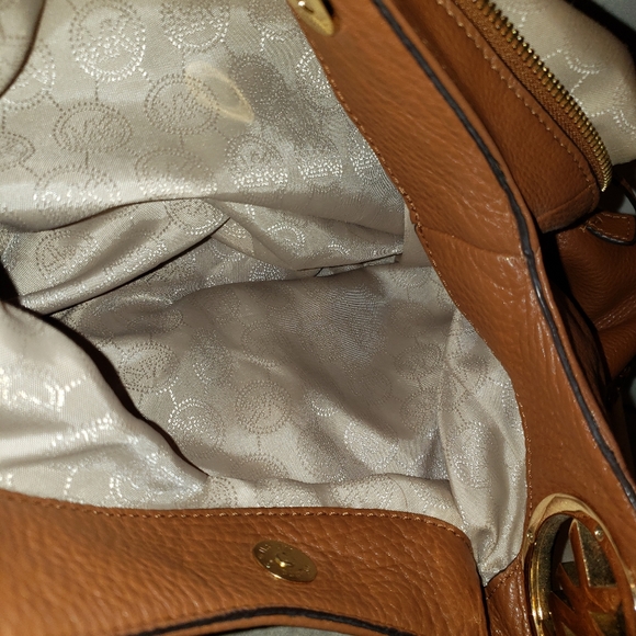 Authentic leather Michael kors Hobo - Picture 7 of 14